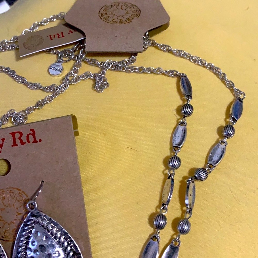 Ruby Rd. Necklace and earrings set - Picture 4 of 4